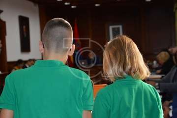 Luna y Dahelire claman por la paz en el mundo desde el Pleno de Telde (Foto TA)